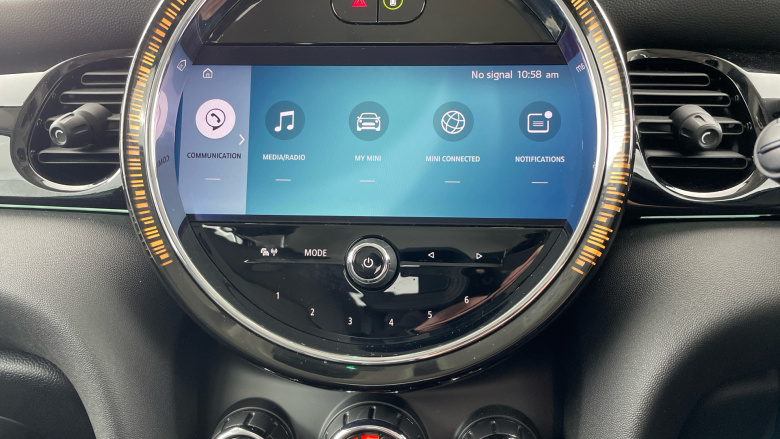 MINI Hatchback 1.5 Cooper Classic Premium 5dr Auto Petrol Hatchback